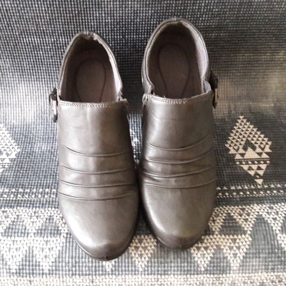 Ankle Boot - Picture 8 of 13